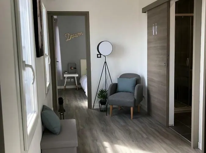 Cocooning Proche Cannes بيت للعطل